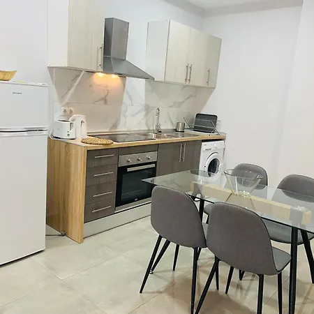 Luxury 1 דירה פואנגירולה