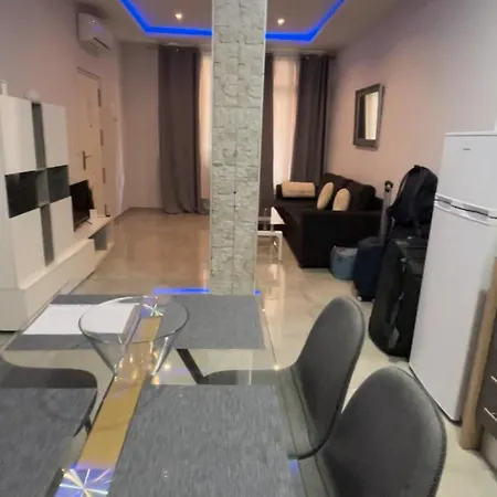 Luxury 1 פואנגירולה