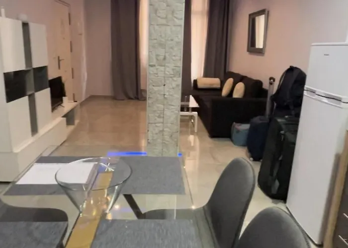 Luxury 1 פואנגירולה